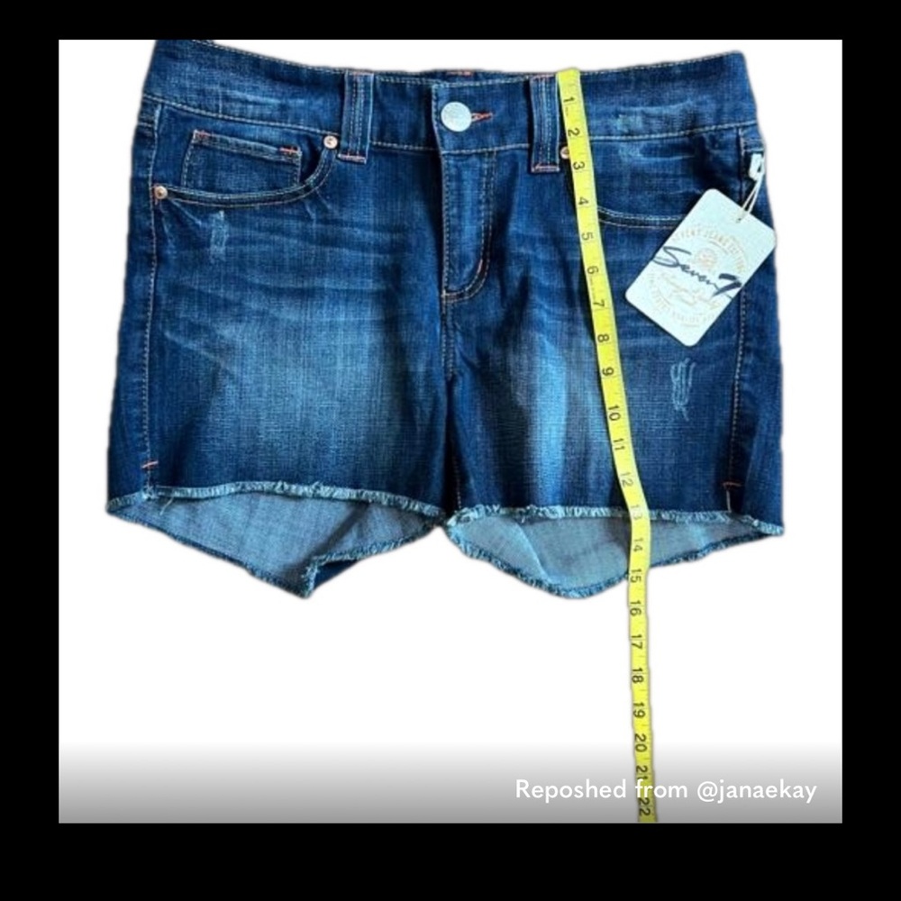 NWT Seven7 Women's Blue Jean Shorts